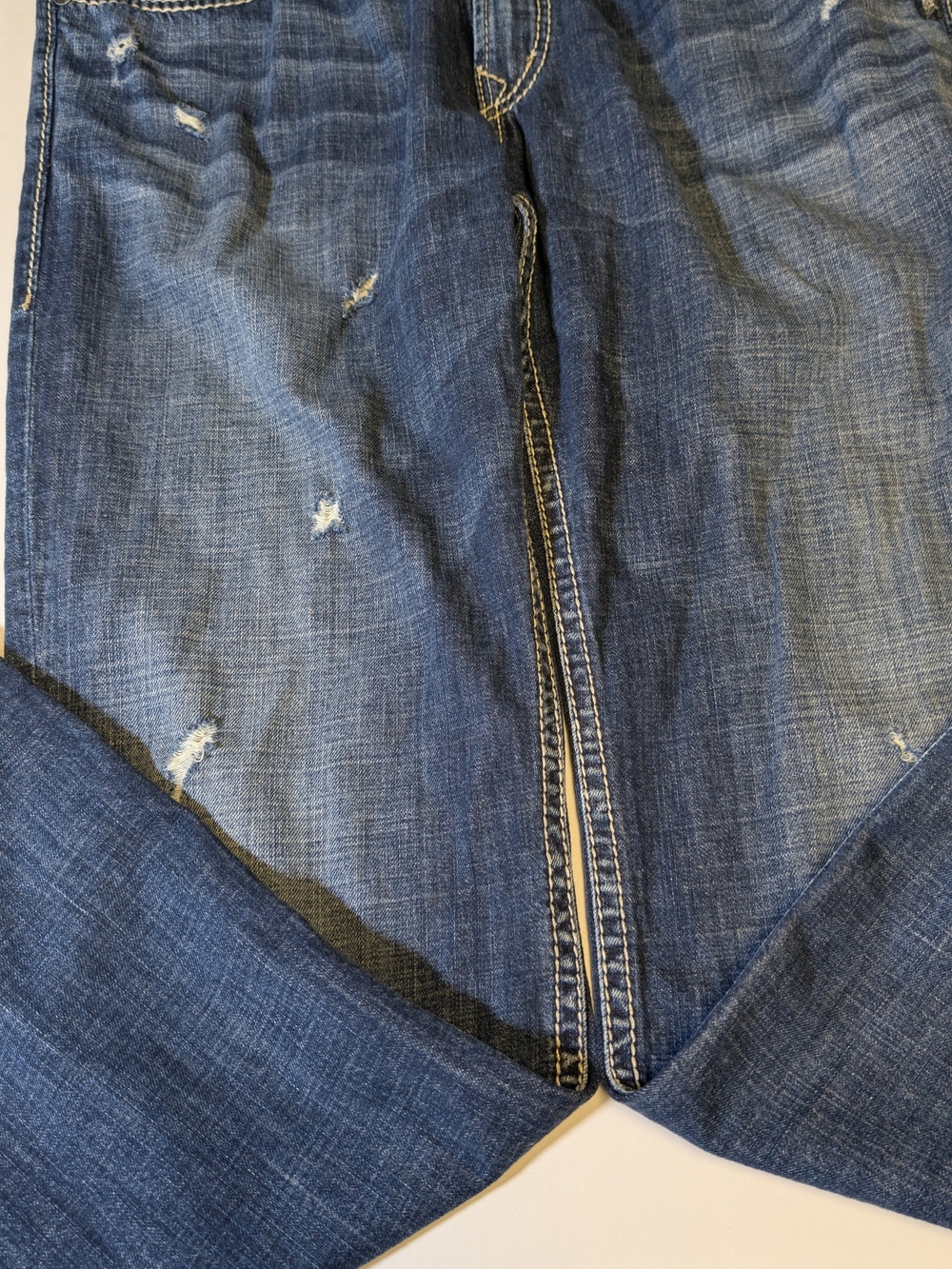 Silver Jeans Men's Relaxed Dark Blue Distressed Denim